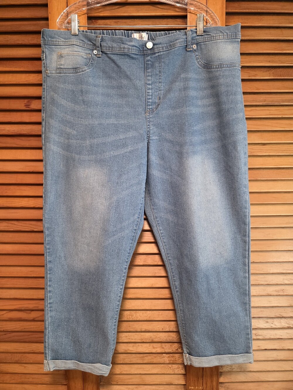 Just Be Womens 2X Pull On Stretch Denim Cropped Jeans Medium Wash Cuffed EUC